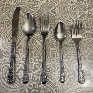 Vintage INTERPUR Florenz 8 Petal Stainless Korea 1 place setting 5 pc